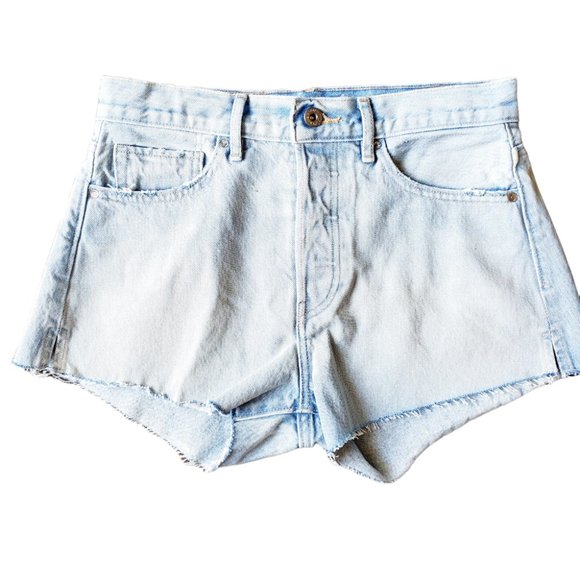 Levi's Strauss Casual Summer Retro Women's Cheeky High Short. Size 27 - Picture 1 of 9